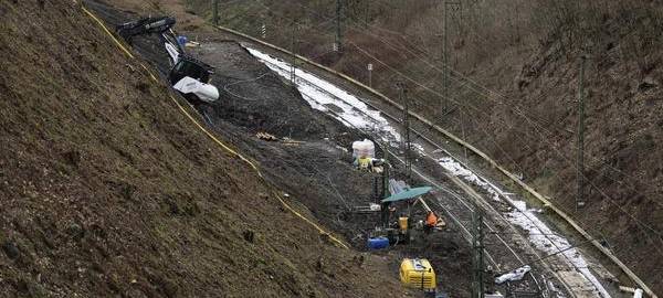 S6 fährt nach Hangrutsch wieder bis Ratingen