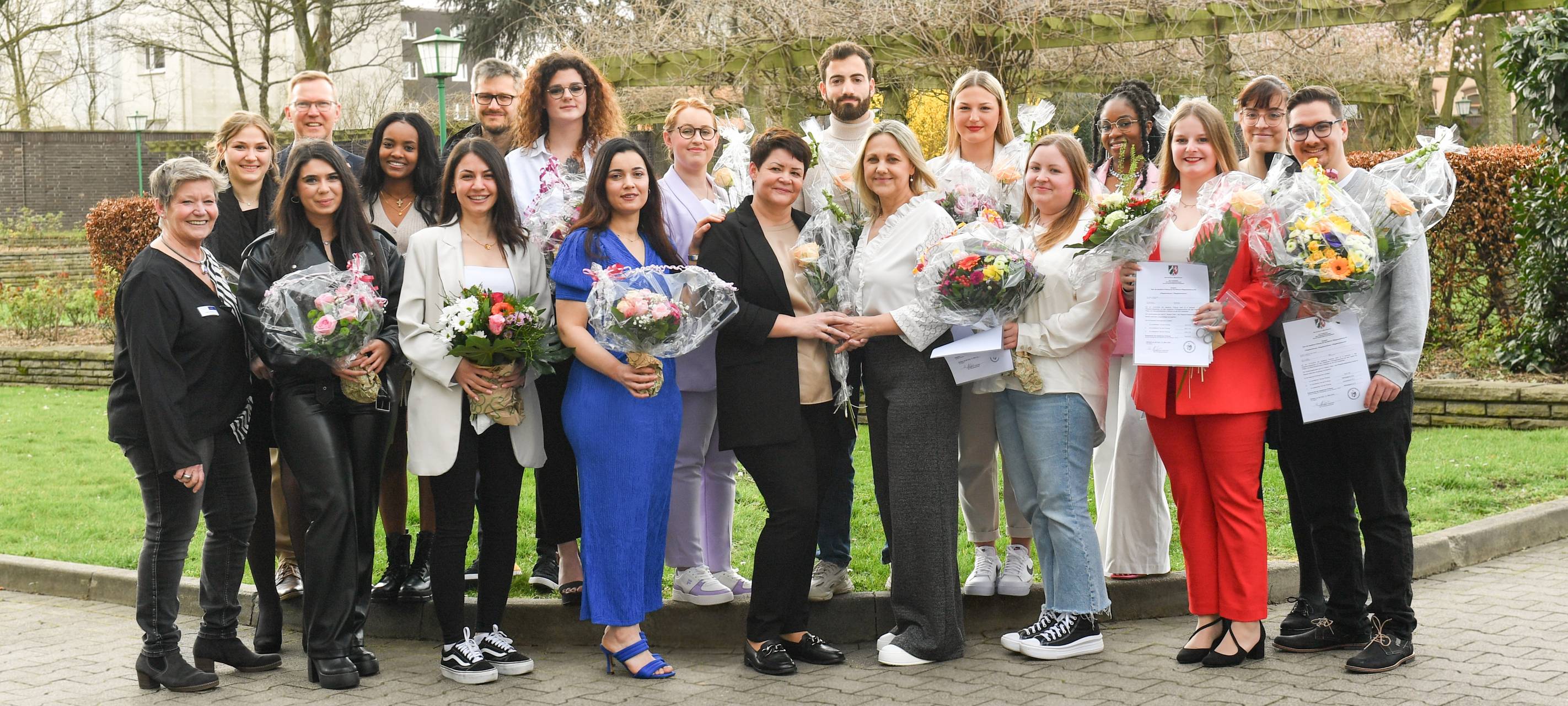 Pflege-Nachwuchs am SMH startet durch