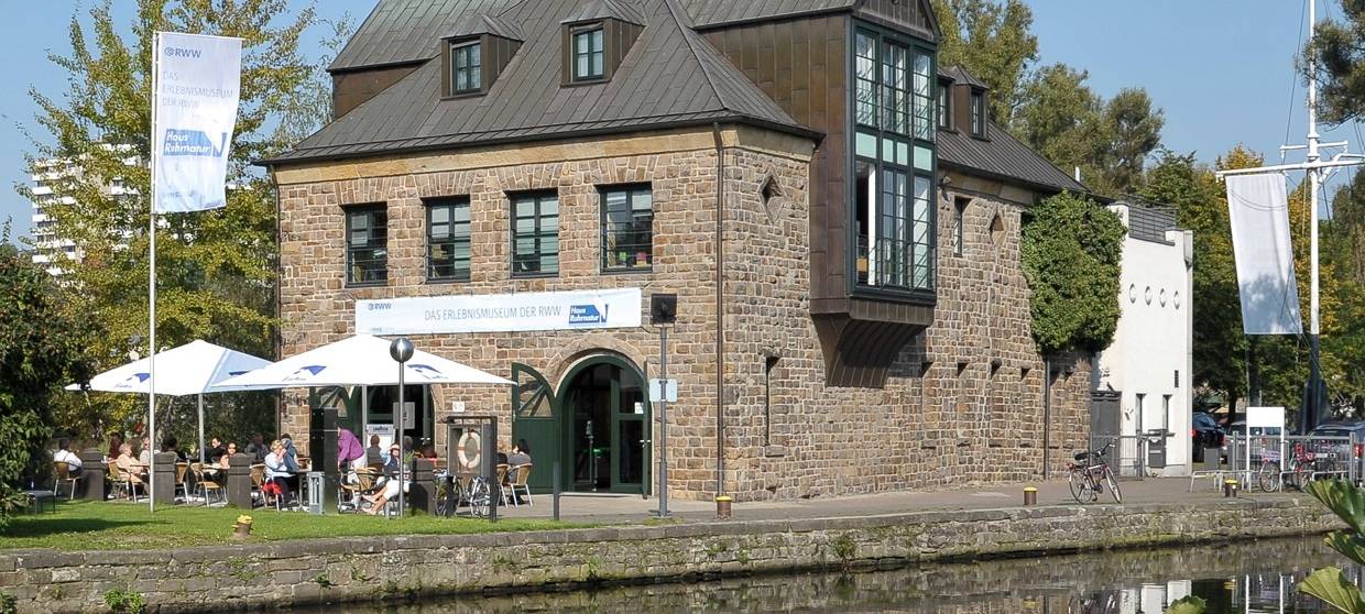 Insel-Bistro öffnet auf der Schleuseninsel