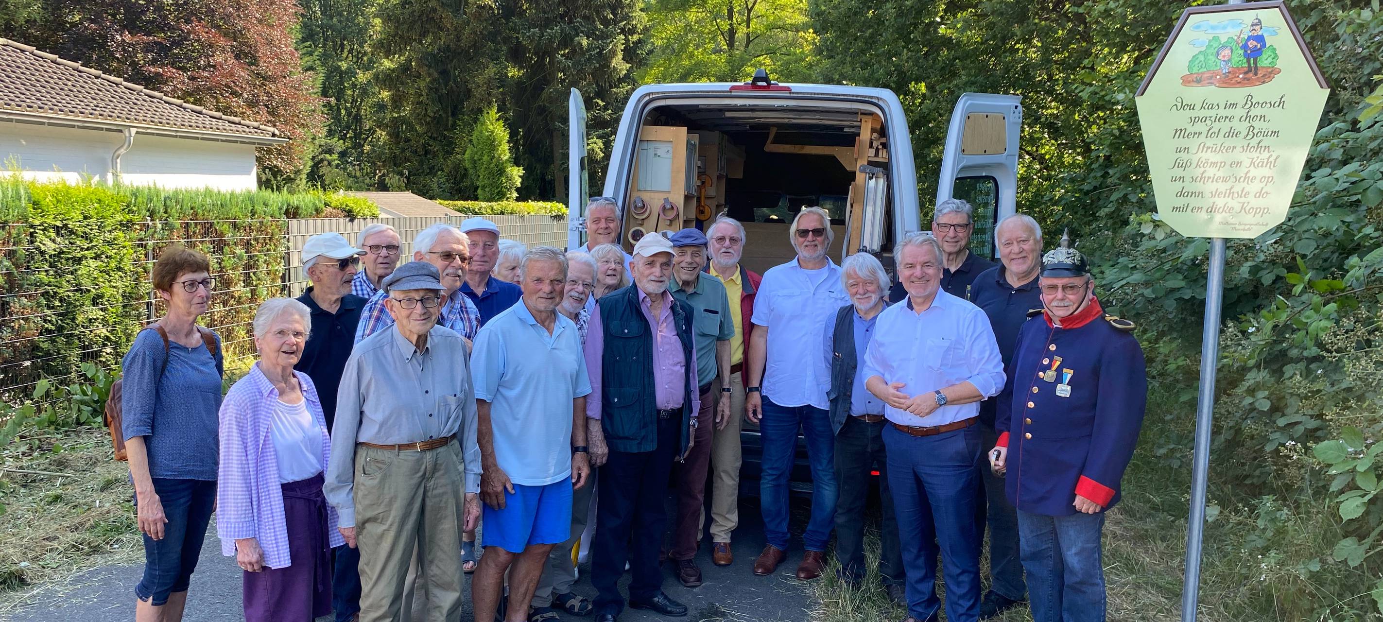 Schild auf Mölmsch Platt in Saarn