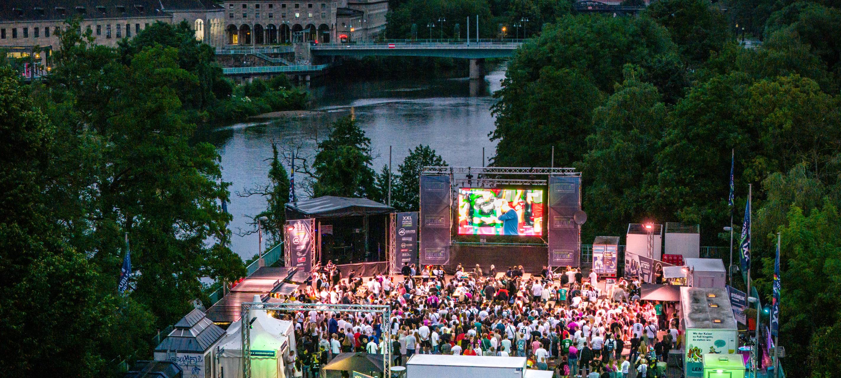 Public Viewing in Mülheim mit neuem Account