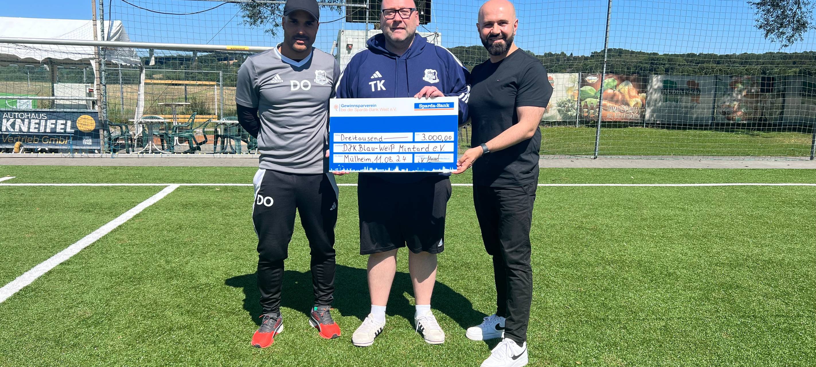 3.000 Euro für Vereinsarbeit der DJK Blau-Weiß Mintard
