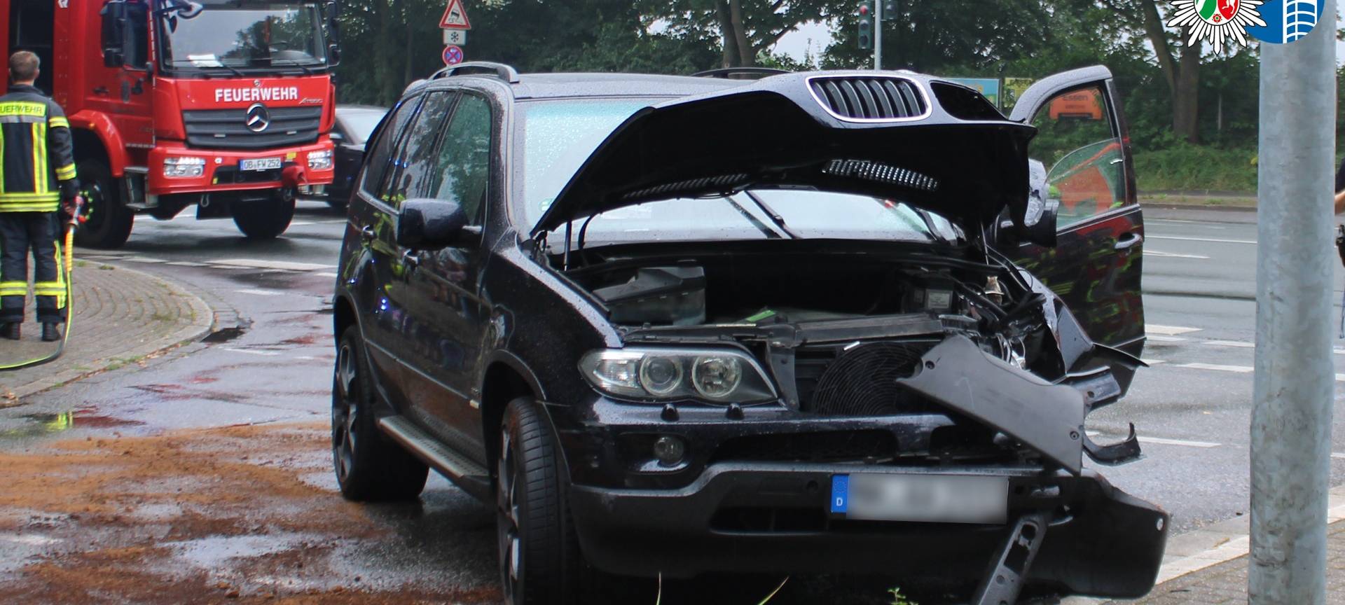 Mülheimer baut schweren Unfall in Oberhausen