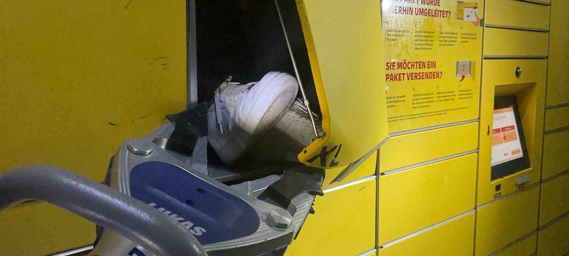 14-Jähriger sitzt in Packstation fest