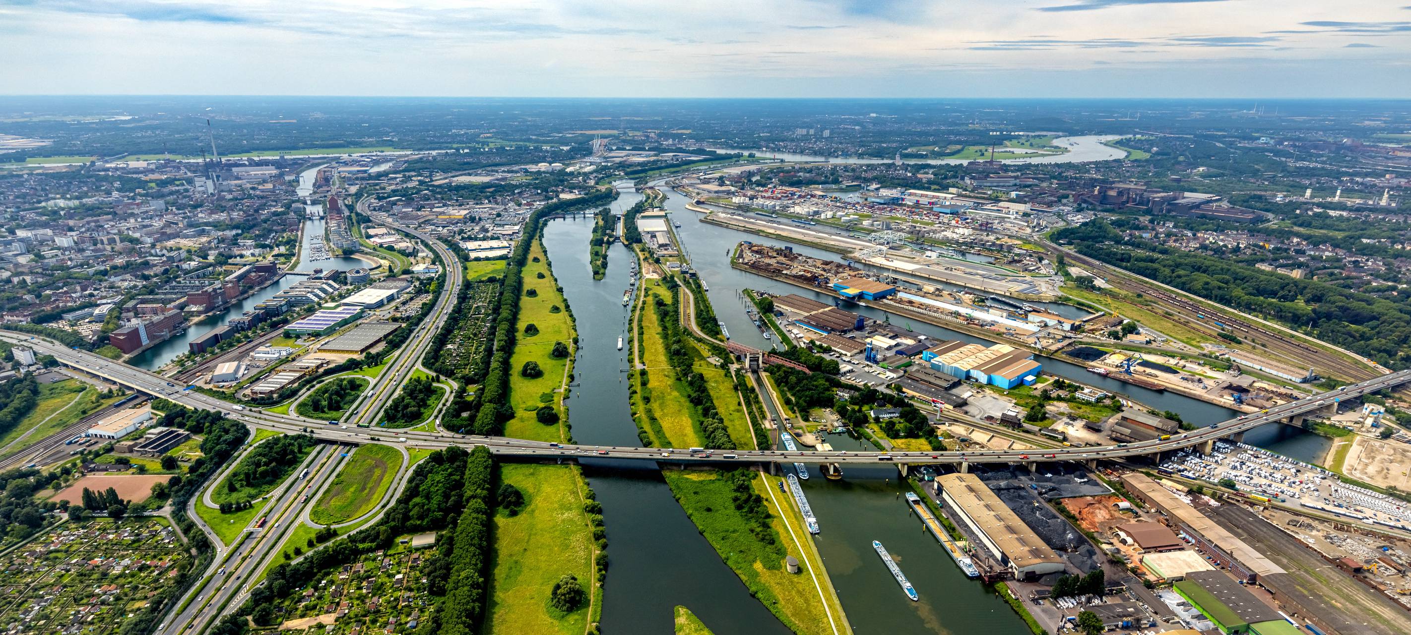 VRR und Bahn-Terminals im neuen "Schwarzbuch"