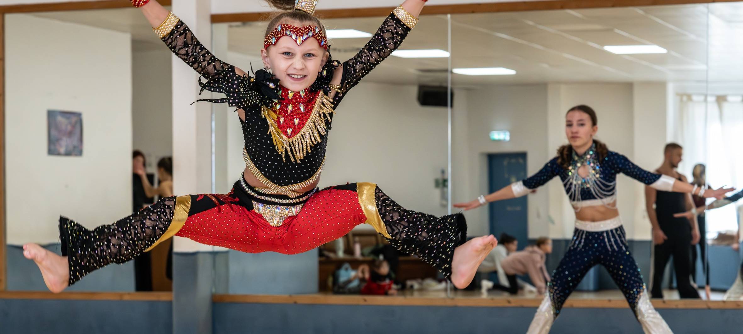 Tänzer aus aller Welt bei Disco Dance-WM in Mülheim
