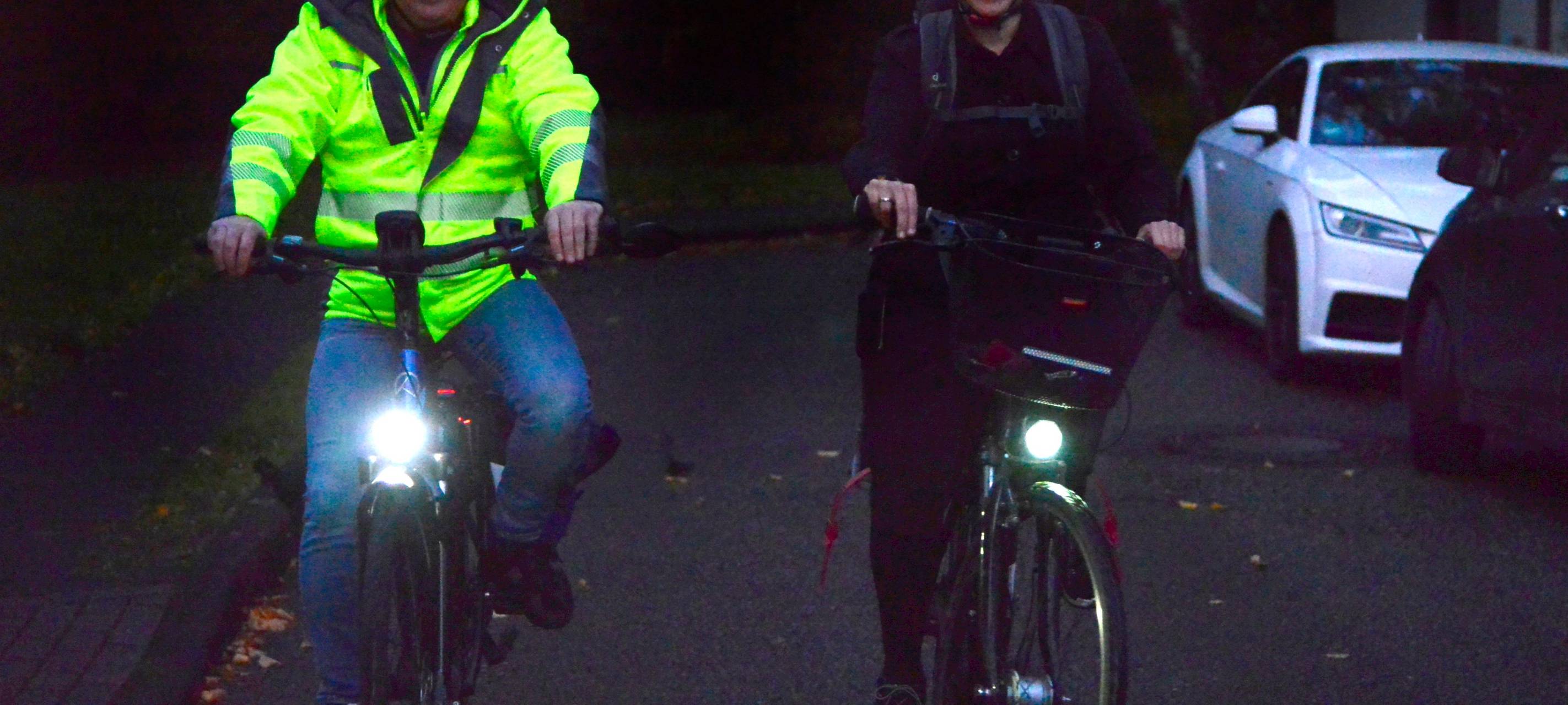 Polizei: Helle Kleidung halbiert Unfallrisiko