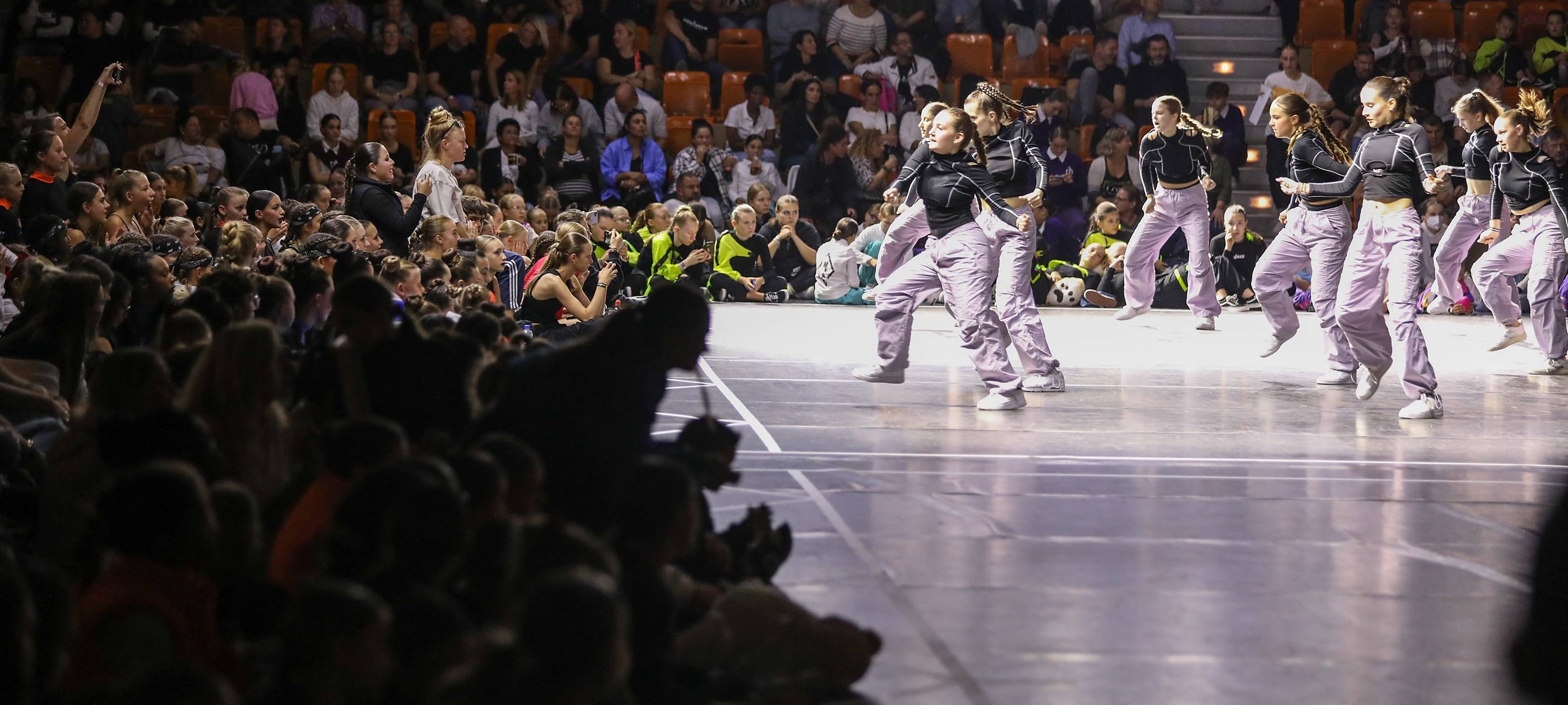 Tanzmarathon mit 2.800 Sportlern in Mülheim