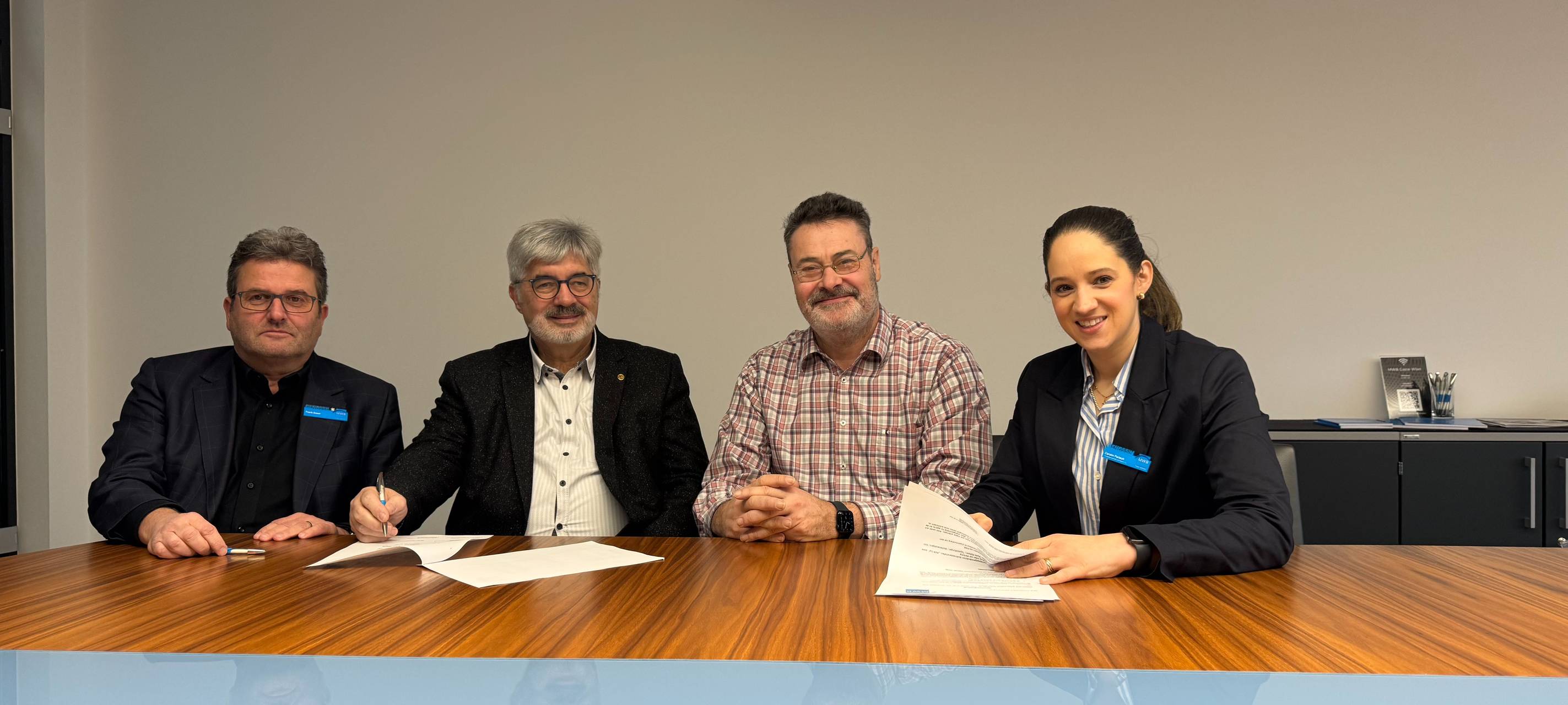 MWB unterstützt Hallenfußball weiter