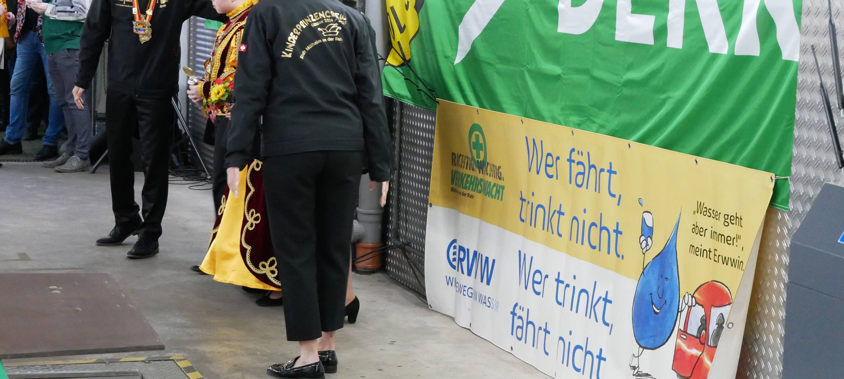 Banneraktion gegen Alkohol am Steuer