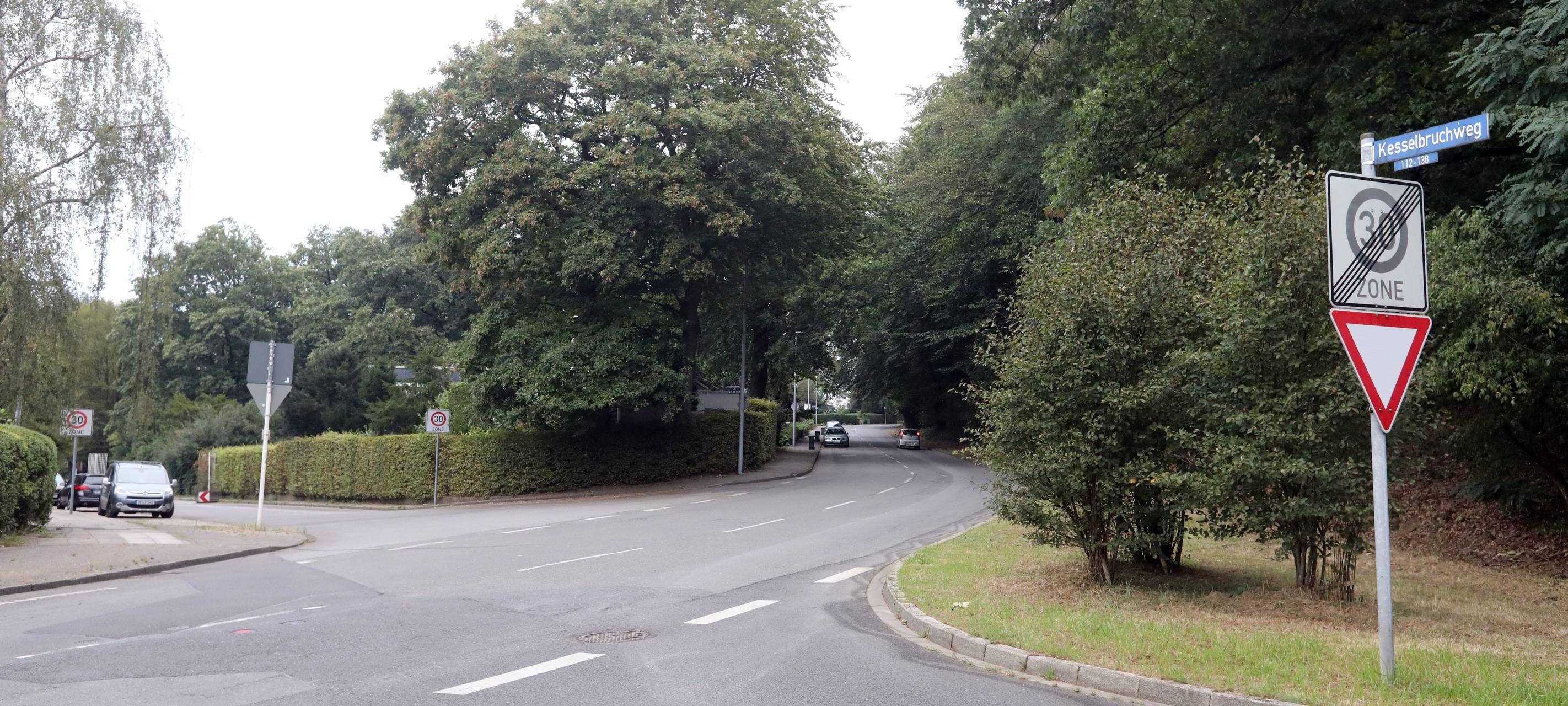 Aschenbruch: Vier Tage Asphaltarbeiten