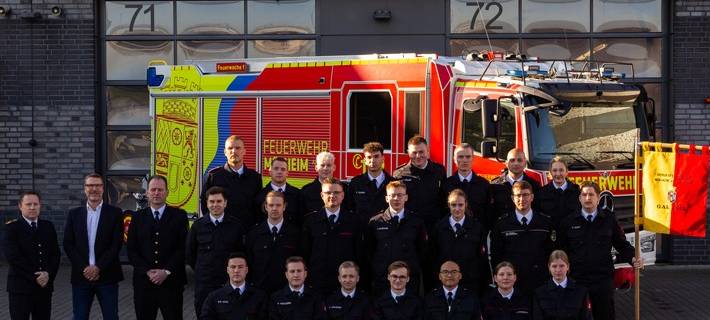Feuerwehr begrüßt Nachwuchs