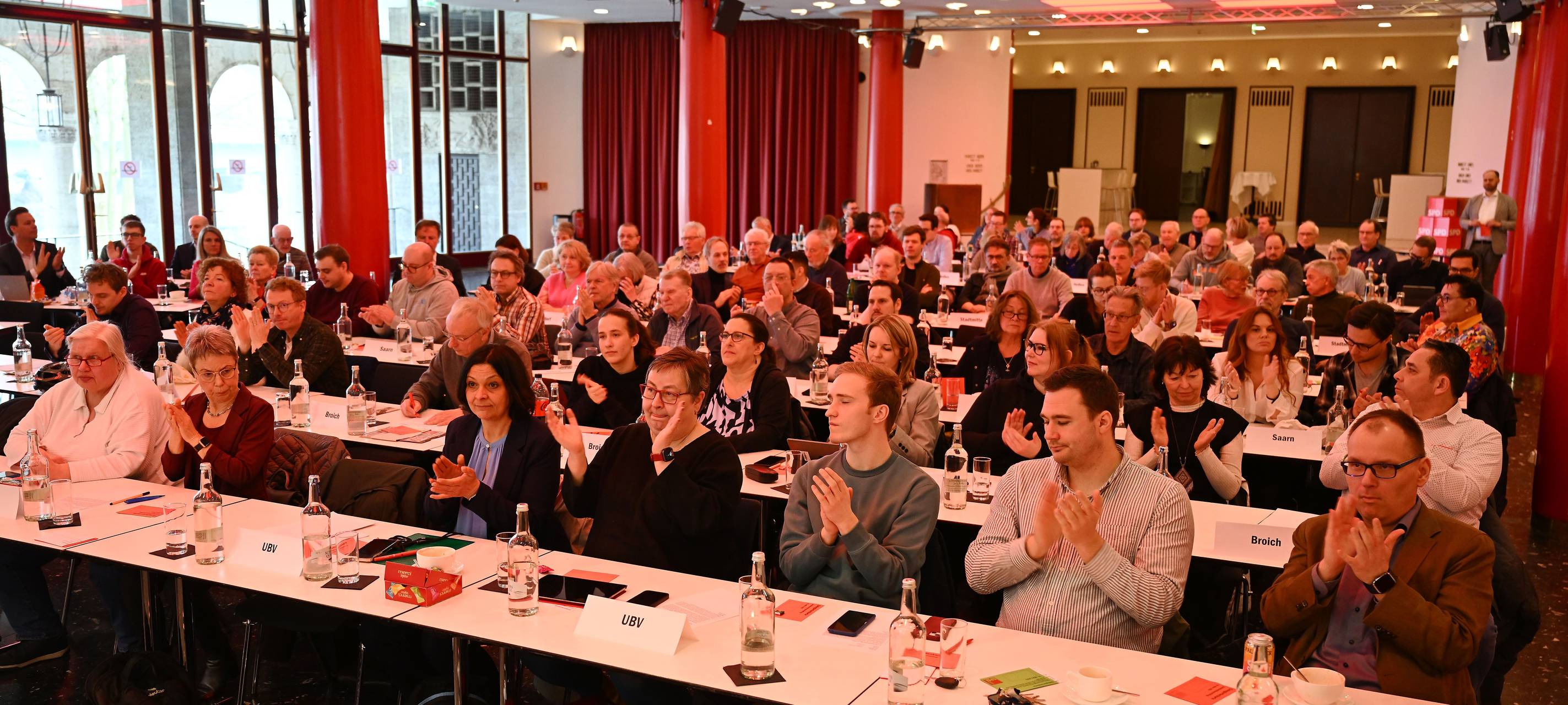 SPD: Verlängerte Tagesordnung in Stadthalle
