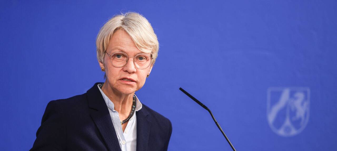Dorothee Feller (CDU), Schulministerin