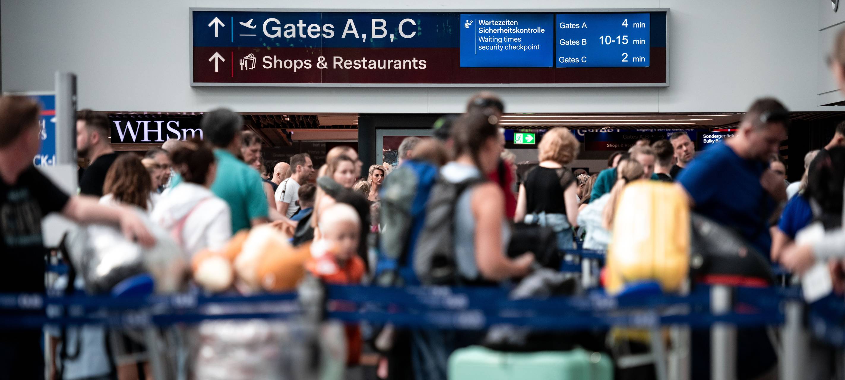 Bundespolizei: Haft für 18-Jährige am Düsseldorfer Airport