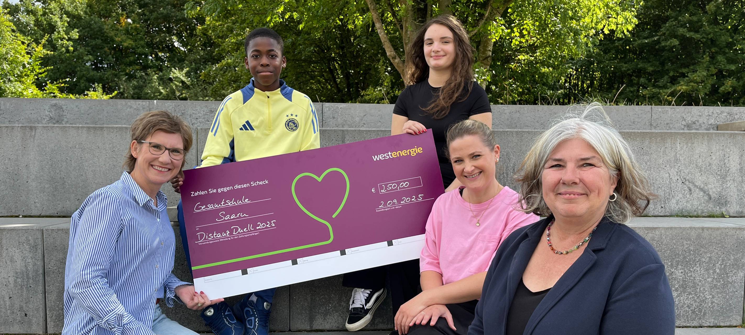 Distanz Duell: Preisgeld für Gesamtschule Saarn