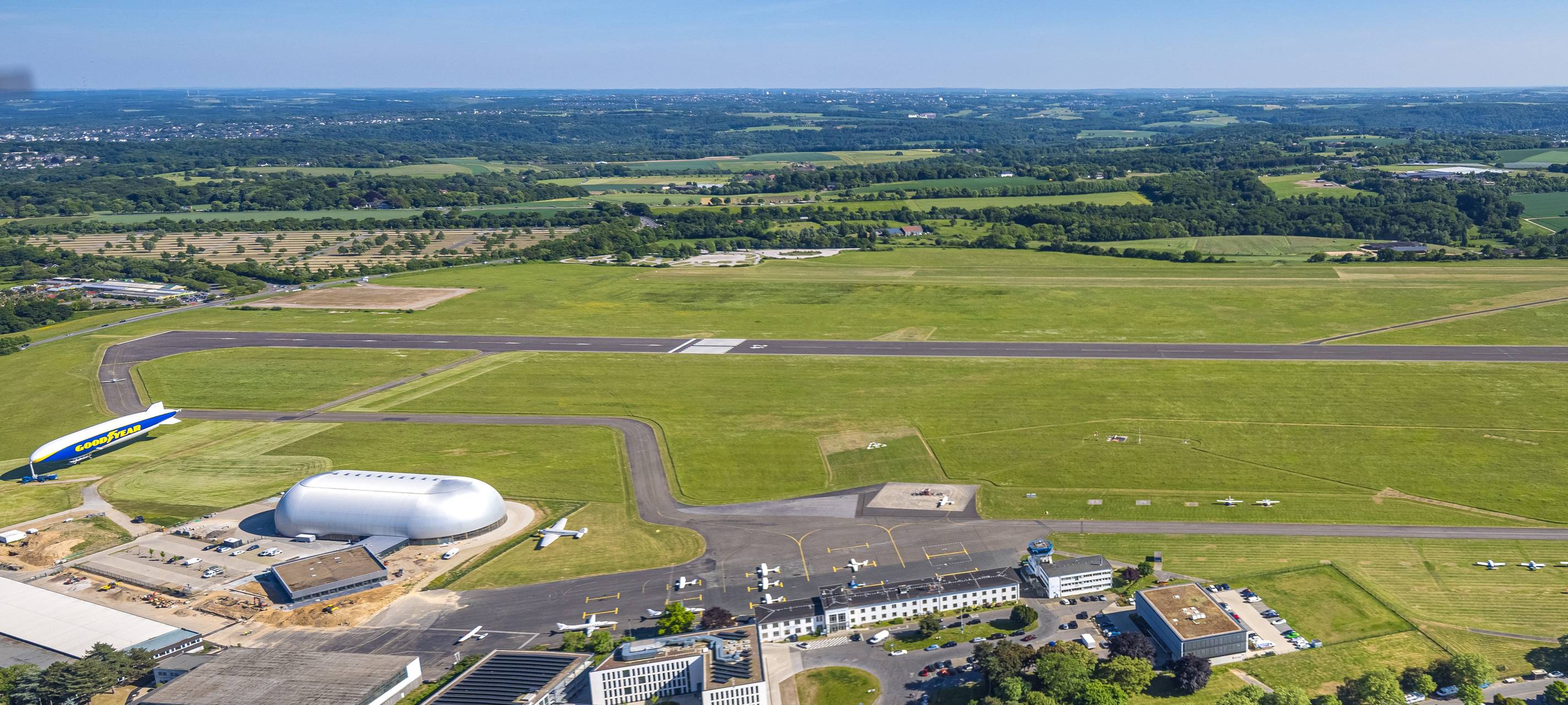 Flughafen-Jubiläum: Fest für die ganze Familie