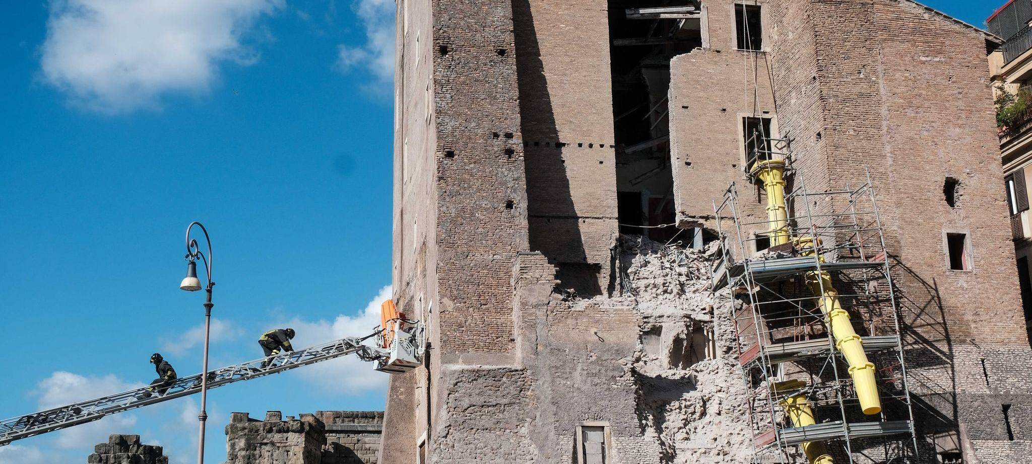 Mittelalterlicher Turm in Rom stürzt ein