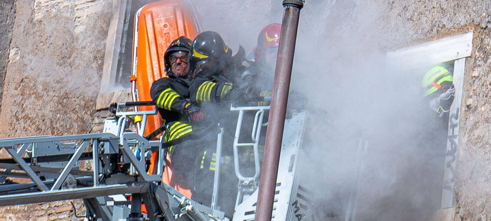 Mittelalterlicher Turm in Rom stürzt ein
