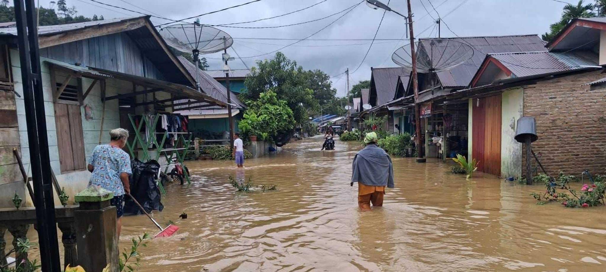 Hochwasser auf Sumatra