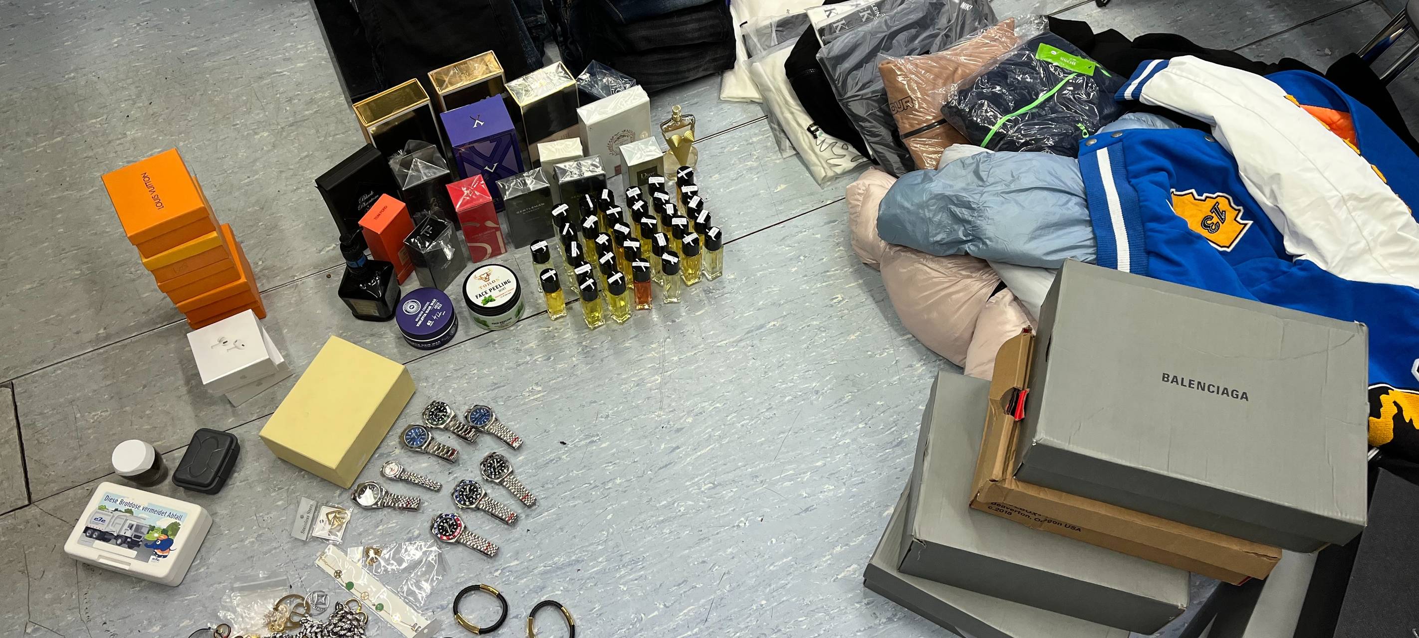 Mülheimer mit gefälschten Markenprodukten erwischt