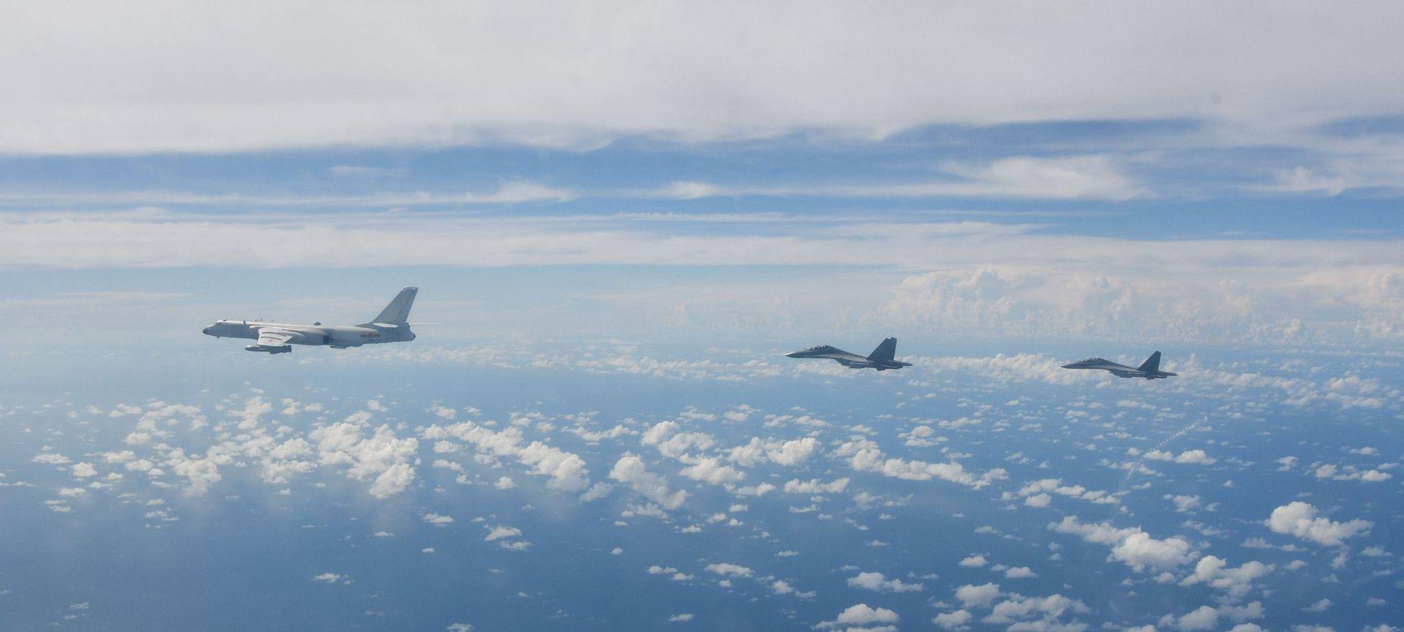 Chinesische Kampfflieger um Taiwan