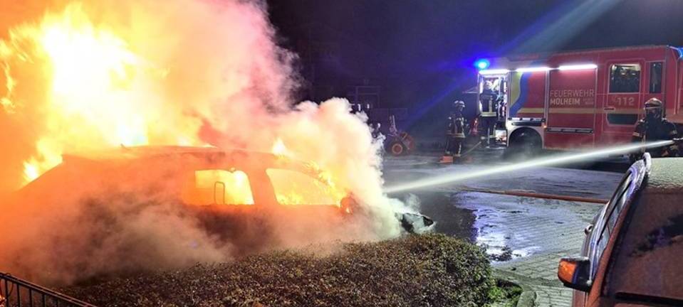 Polizei sucht Zeugen nach Brandstiftung