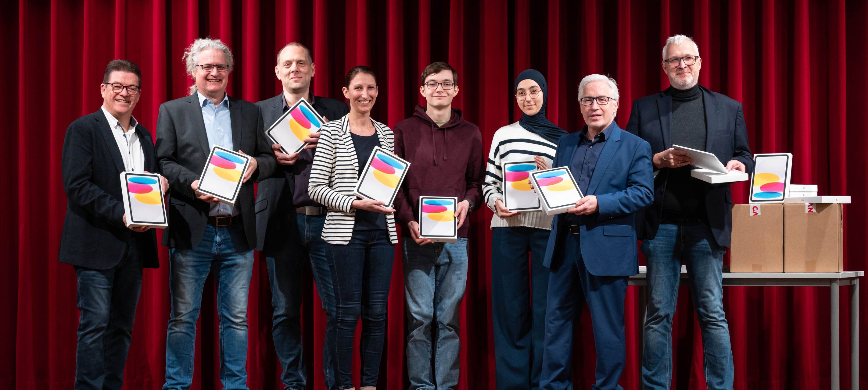 Über 2.000 Oberstufenschüler bekommen iPads