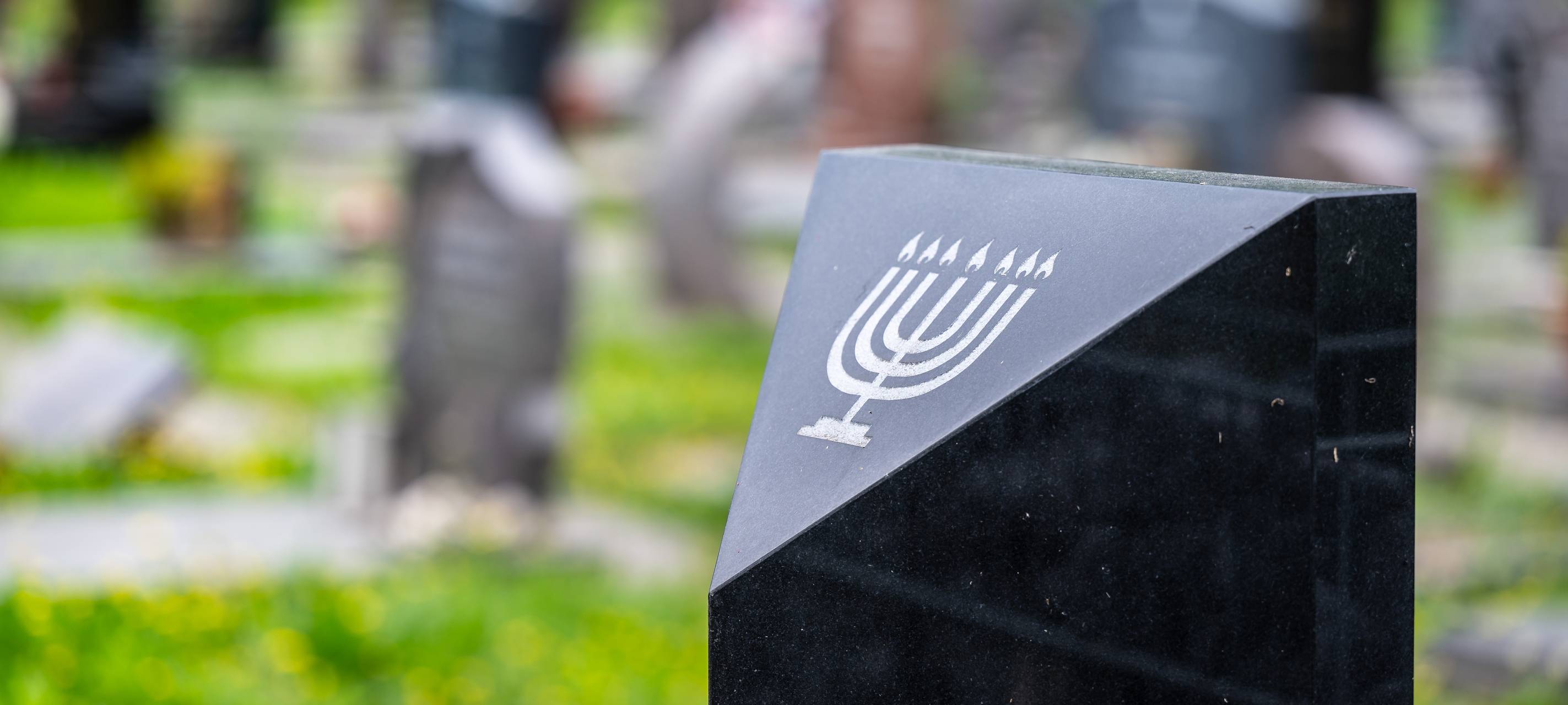 Stadt gedenkt der Opfer des Holocaust