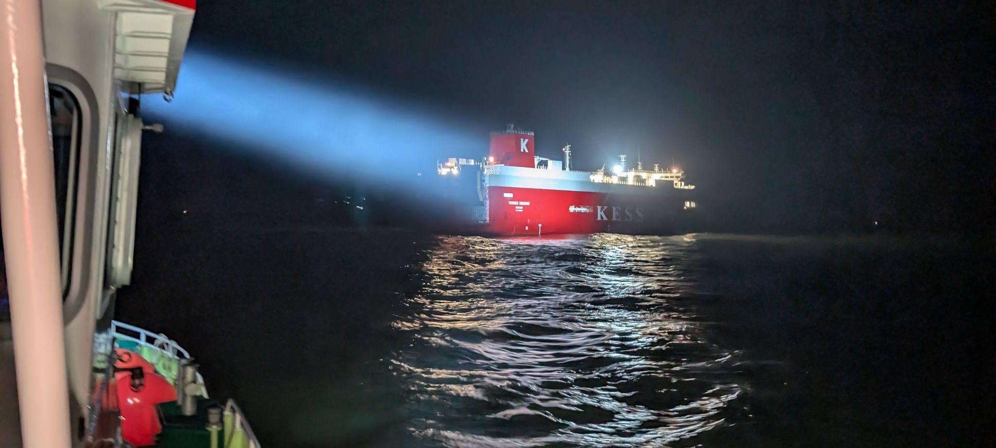 Brand auf der "Thames Highway"