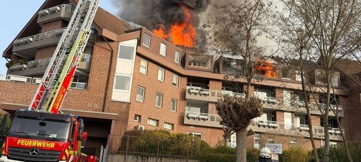 Saarn: Zwei Häuser nach Großbrand unbewohnbar
