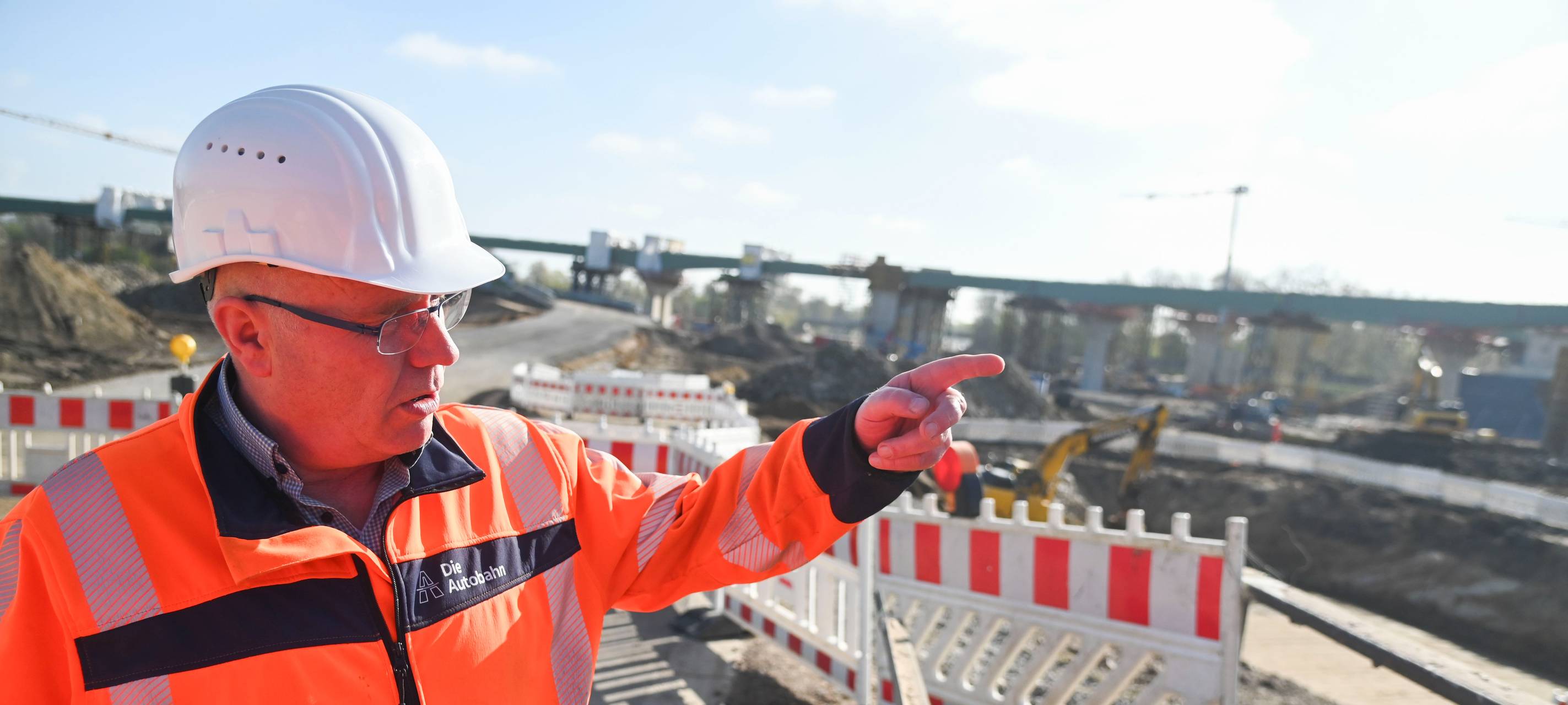 A40 bei Duisburg gesperrt: Umleitung über A3 und A42