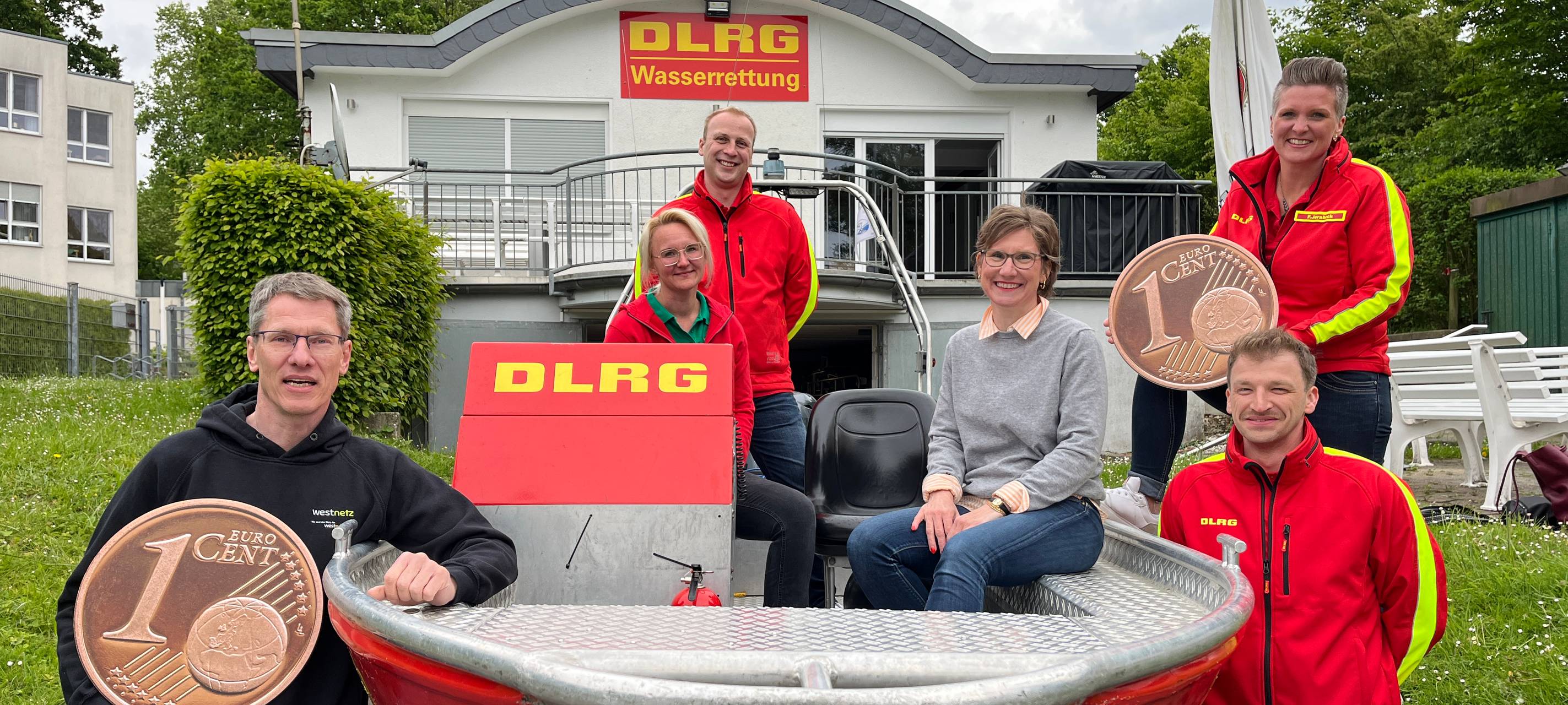 DLRG Mülheim freut sich über Gehaltsspende