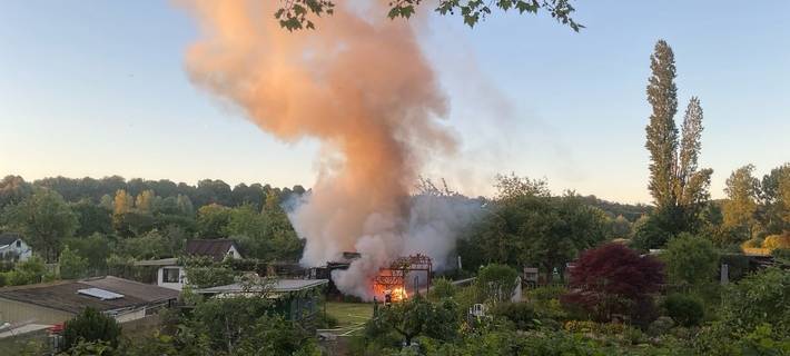 Laube in Mülheimer Gartenanlage ausgebrannt