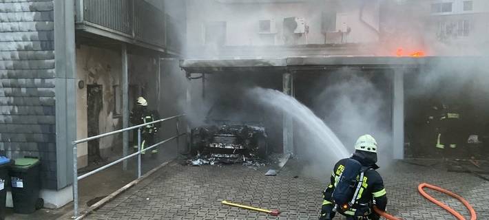 Brand1