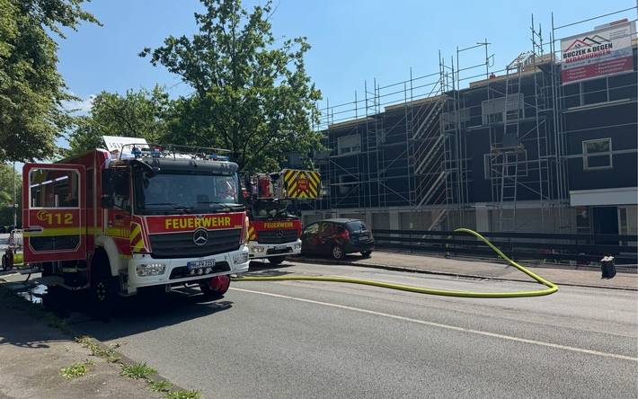 Zimmerbrand: Drei Verletzte in Menden-Holthausen