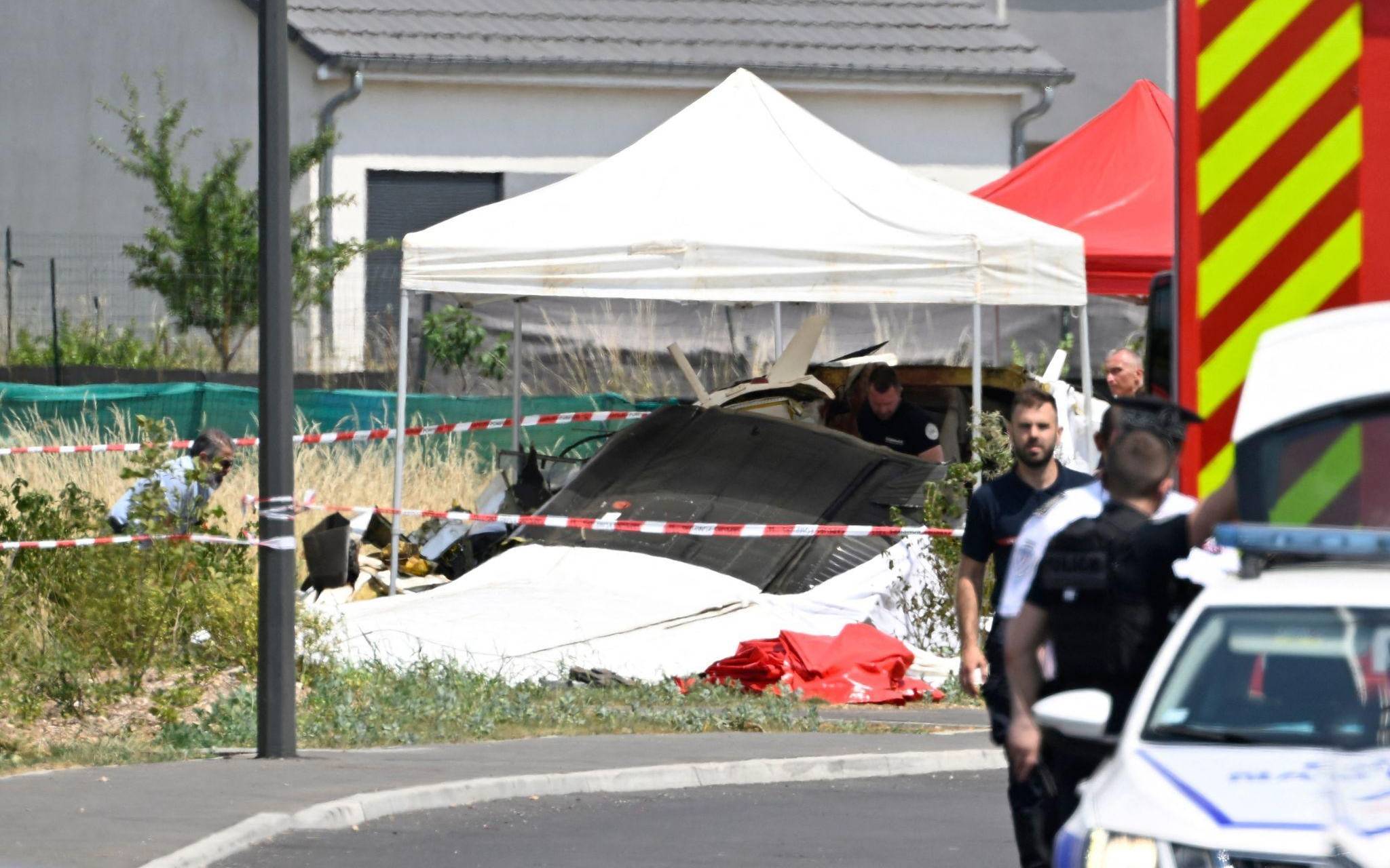 Elf Tote bei Flugzeugabsturz in Frankreich