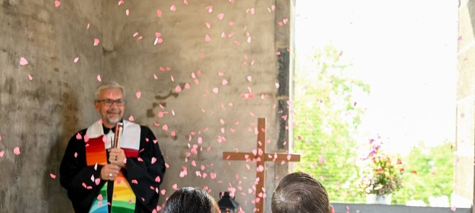 Mülheim: 48 Paare feiern Pop-up-Hochzeit
