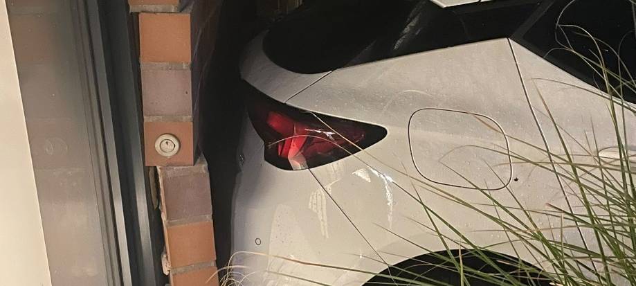 Mülheim: Unfall nach möglichem Autorennen in Dümpten