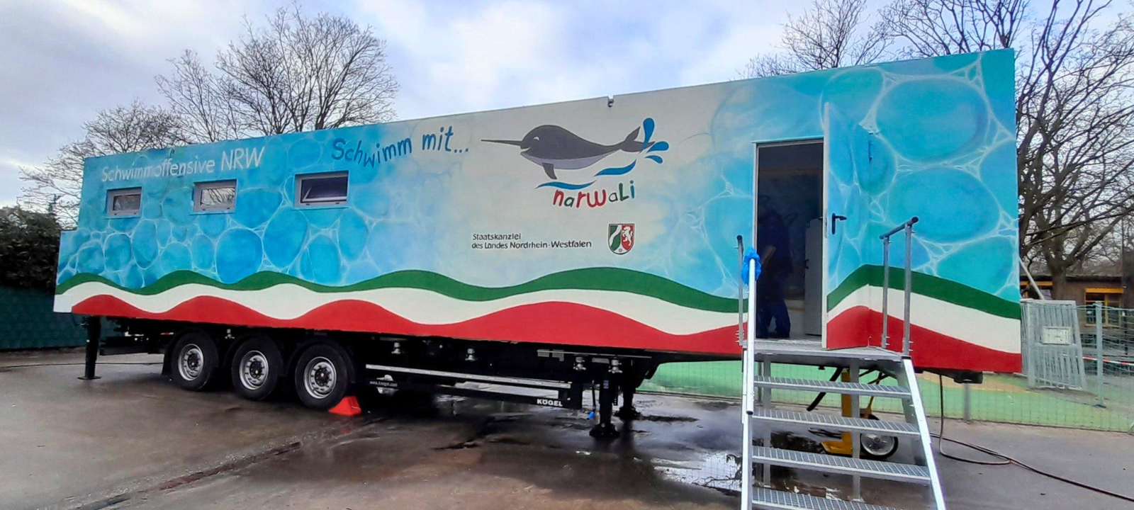 Schwimmcontainer jetzt in Mülheim